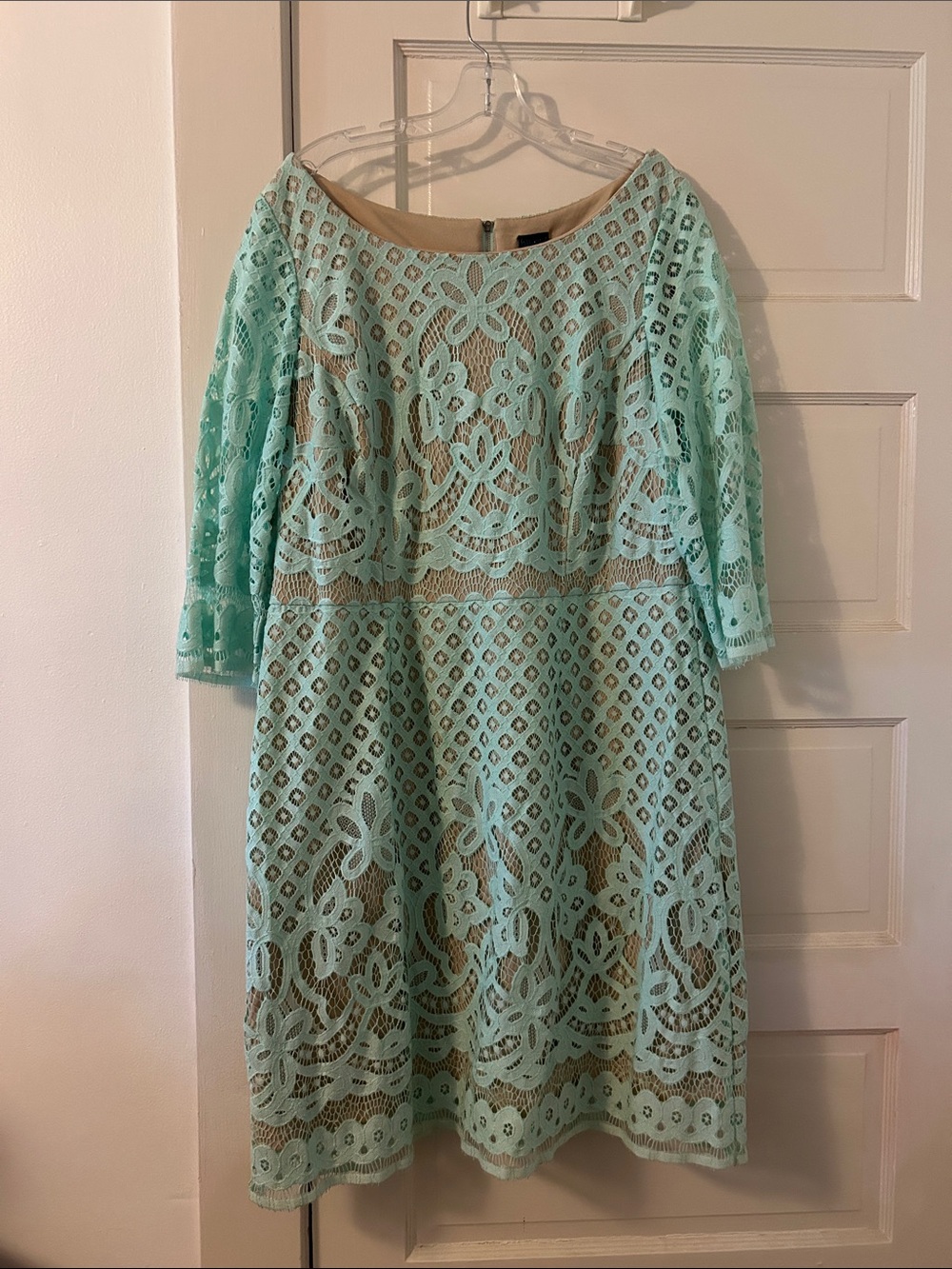 Gabby Skye Aqua Lace Overlay 3/4 Sleeve sheath Dress